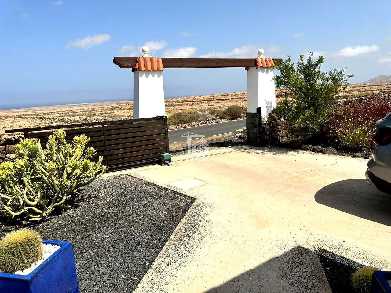 2 slaapkamer Villa te koop in La Oliva met zwembad garage - € 620.000 (Ref: 9425439)