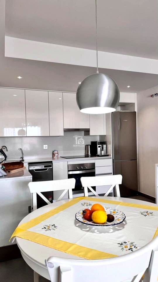 3 slaapkamer Flat te koop in Granadilla de Abona met garage - € 375.000 (Ref: 9425646)