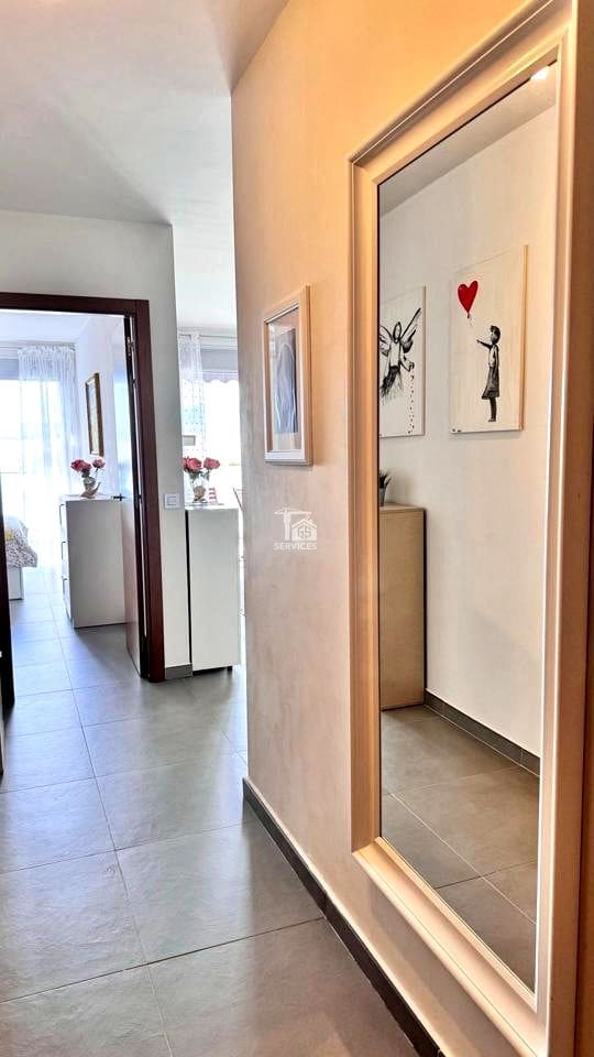 3 slaapkamer Flat te koop in Granadilla de Abona met garage - € 375.000 (Ref: 9425646)