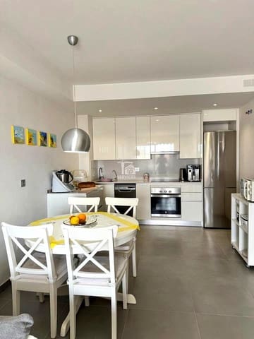 3 slaapkamer Flat te koop in Granadilla de Abona met garage - € 375.000 (Ref: 9425646)