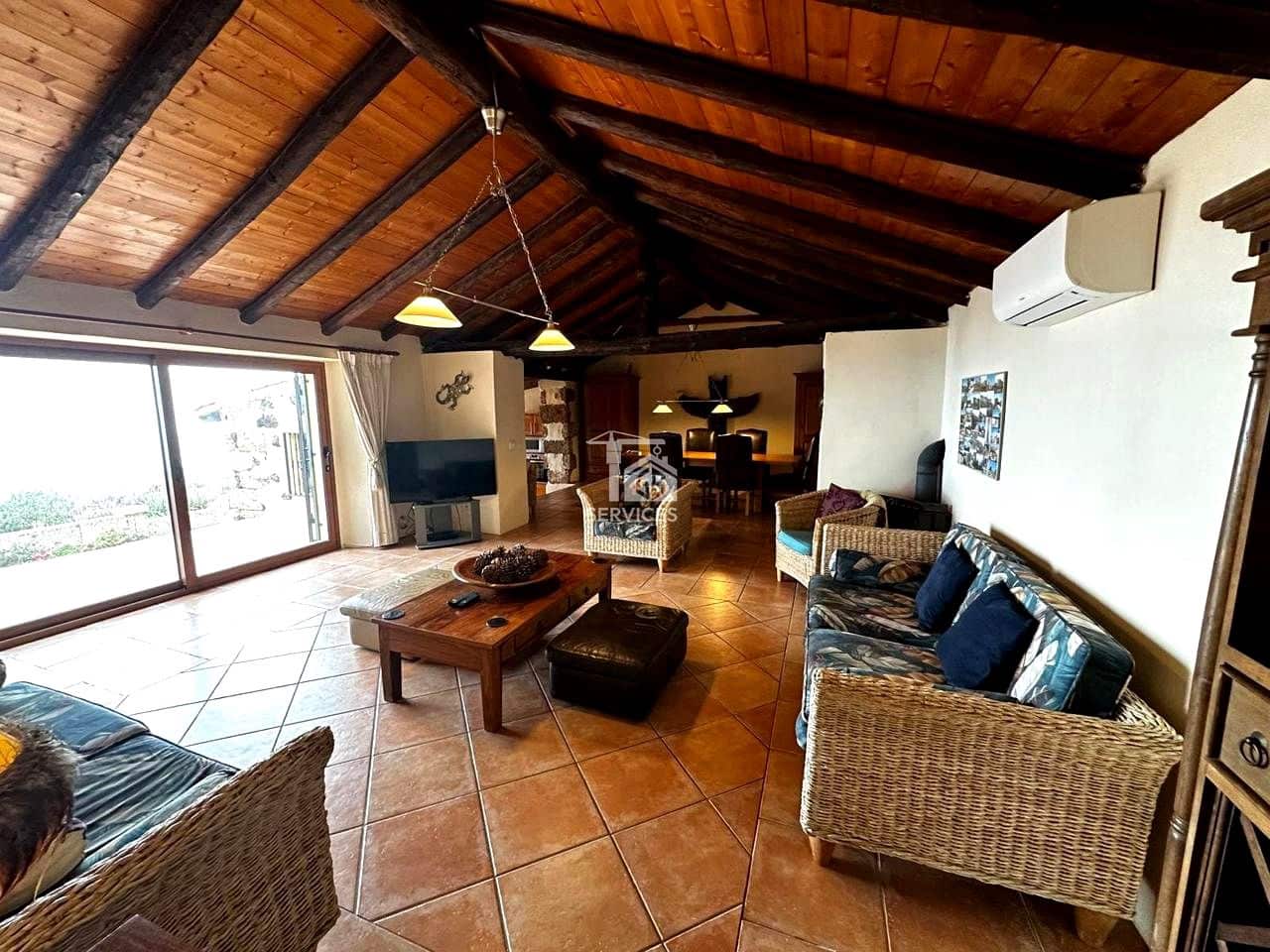 5 camera da letto Finca/Casa di Campagna in vendita in Arona con piscina garage - 800.000 € (Rif: 9425647)