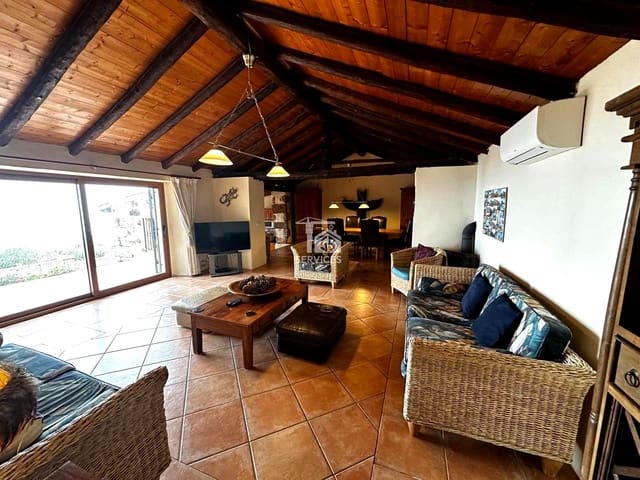 5 camera da letto Finca/Casa di Campagna in vendita in Arona con piscina garage - 800.000 € (Rif: 9425647)