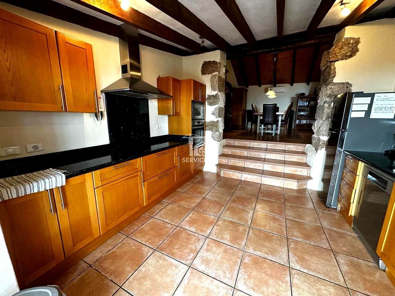 5 camera da letto Finca/Casa di Campagna in vendita in Arona con piscina garage - 800.000 € (Rif: 9425647)