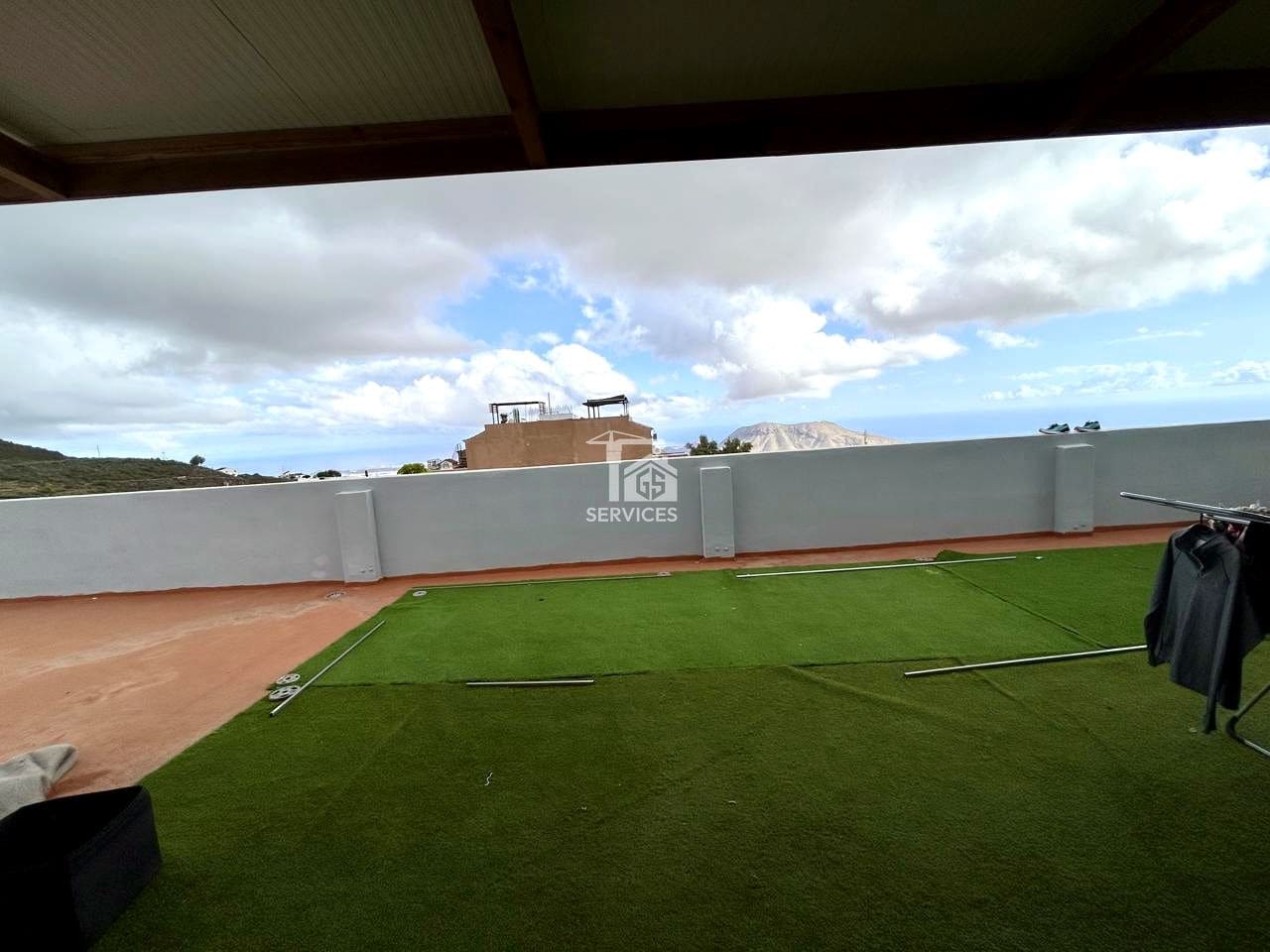 9 soveværelse Villa til salg i Arona med swimmingpool garage - € 880.000 (Ref: 9425649)