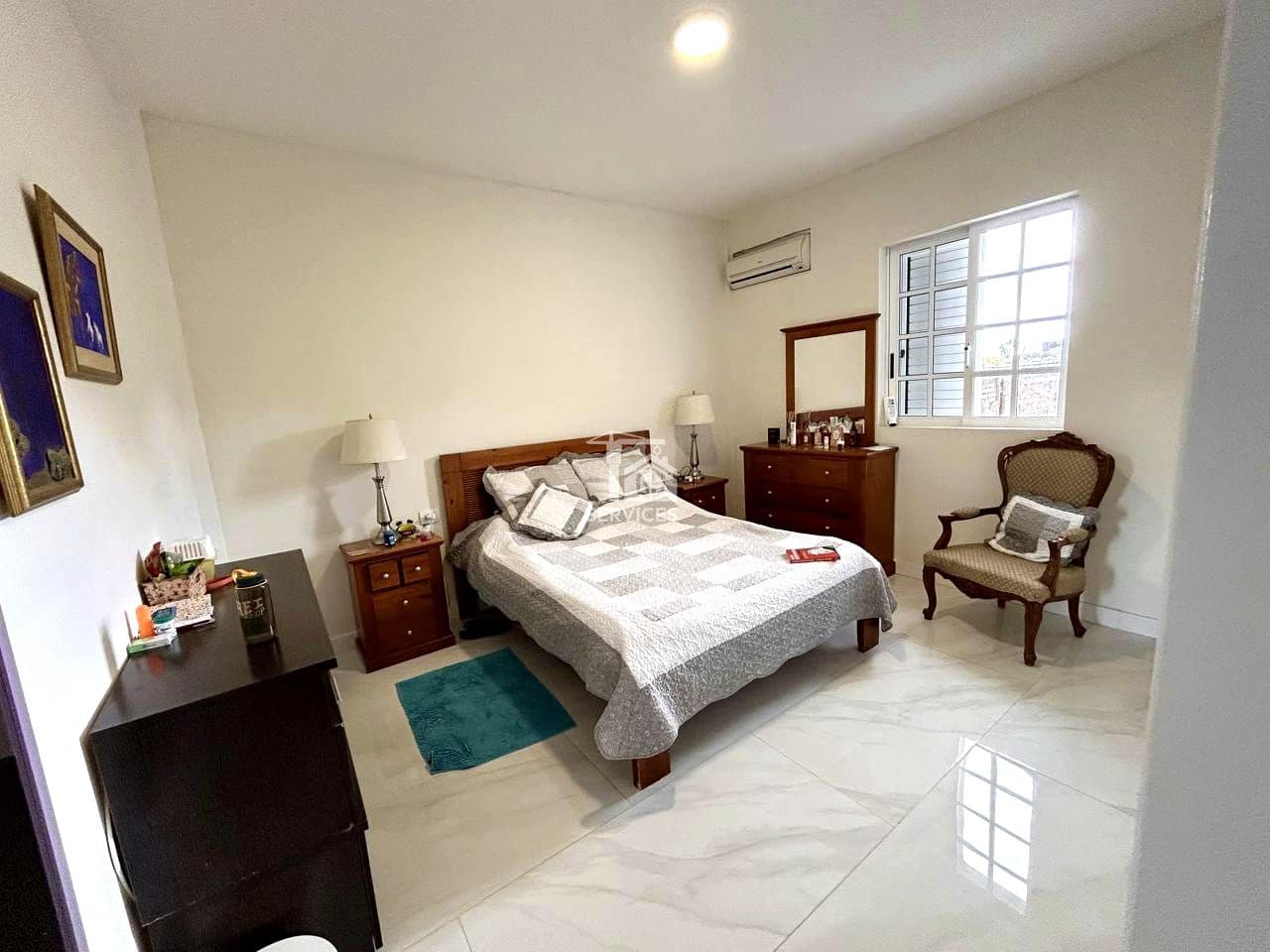 9 soveværelse Villa til salg i Arona med swimmingpool garage - € 880.000 (Ref: 9425649)