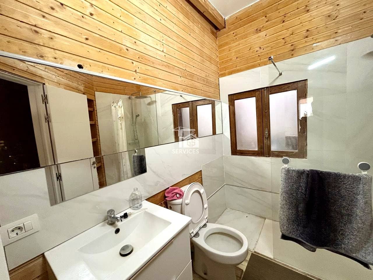 9 soveværelse Villa til salg i Arona med swimmingpool garage - € 880.000 (Ref: 9425649)