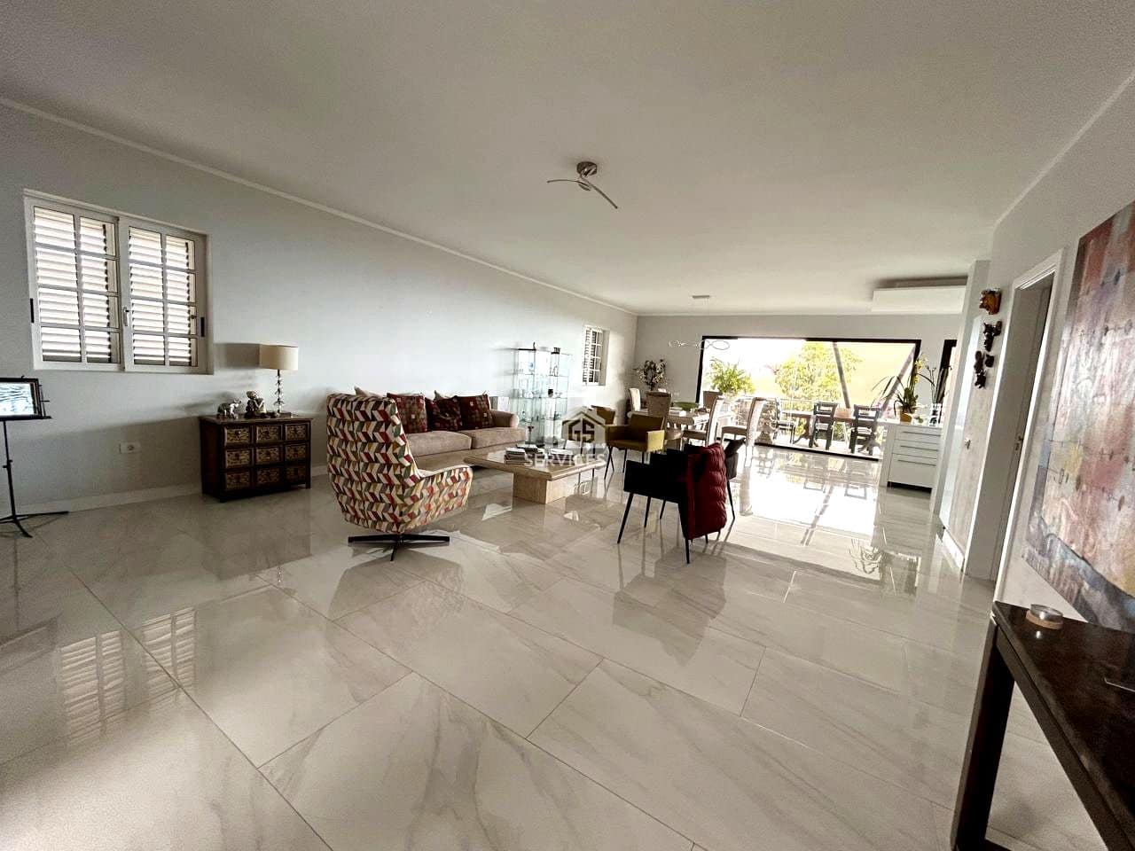 9 soveværelse Villa til salg i Arona med swimmingpool garage - € 880.000 (Ref: 9425649)