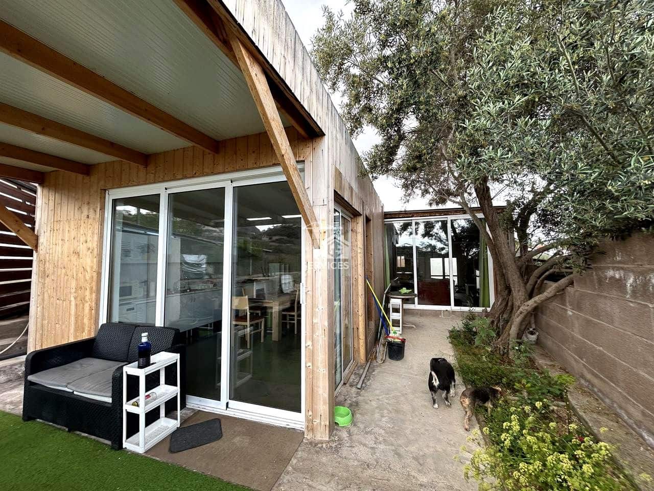 9 soveværelse Villa til salg i Arona med swimmingpool garage - € 880.000 (Ref: 9425649)