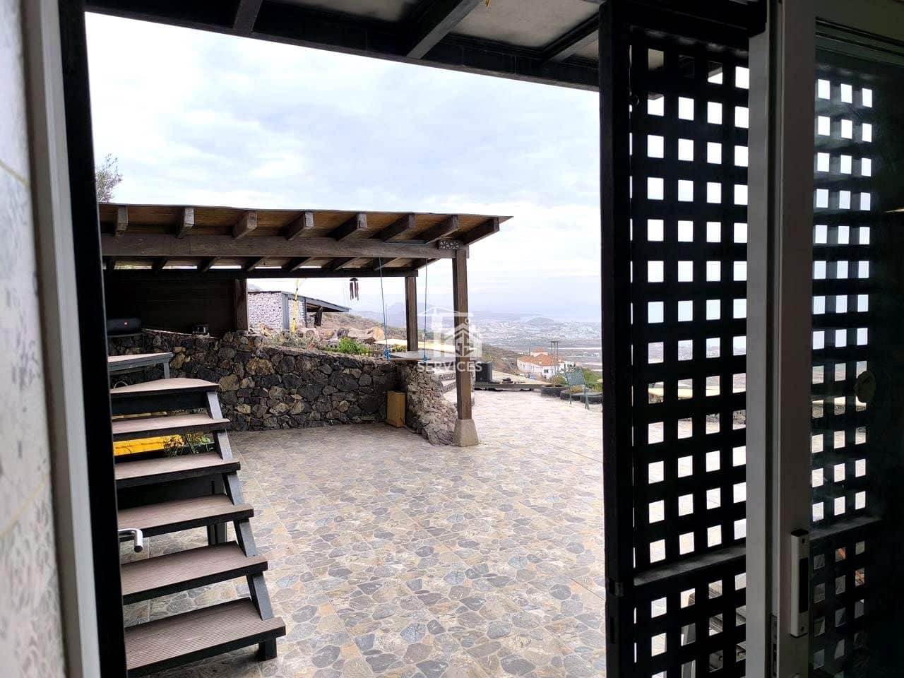 6 slaapkamer Finca/Landhuis te koop in Adeje met garage - € 850.000 (Ref: 9426546)