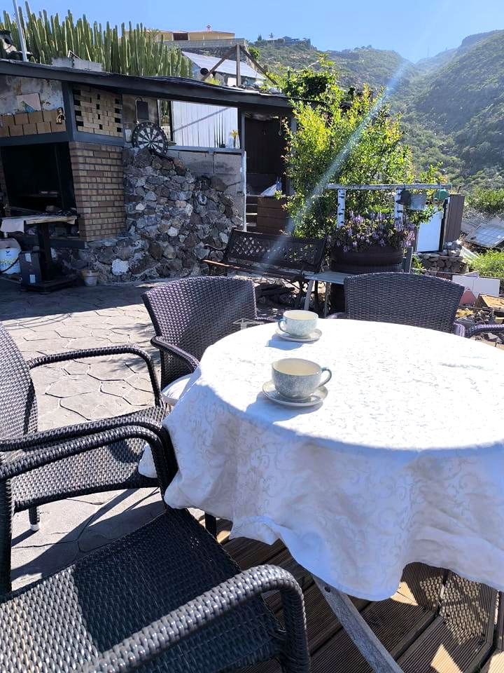 6 slaapkamer Finca/Landhuis te koop in Adeje met garage - € 850.000 (Ref: 9426546)