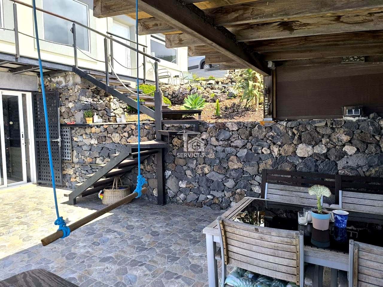 6 slaapkamer Finca/Landhuis te koop in Adeje met garage - € 850.000 (Ref: 9426546)