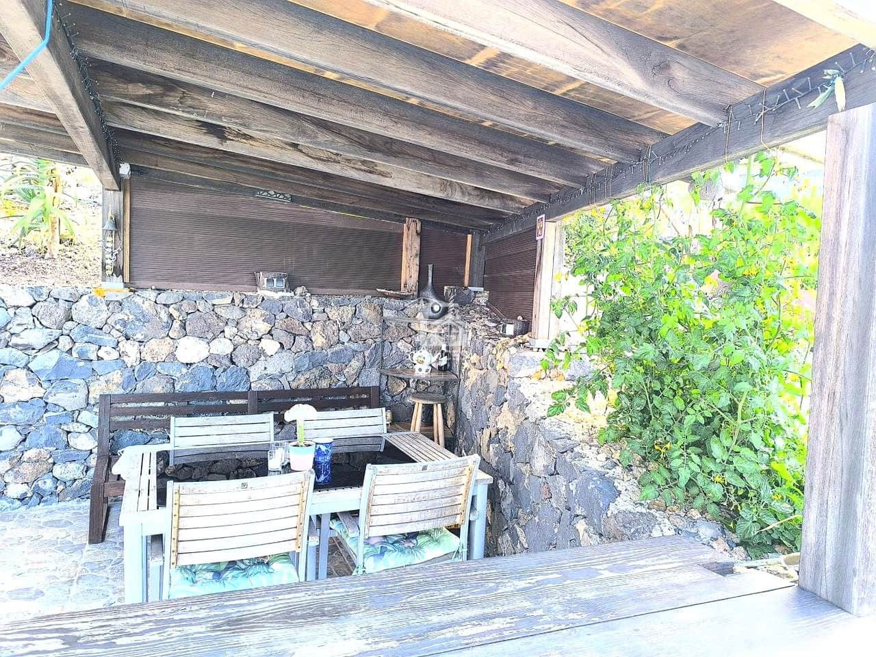 6 slaapkamer Finca/Landhuis te koop in Adeje met garage - € 850.000 (Ref: 9426546)