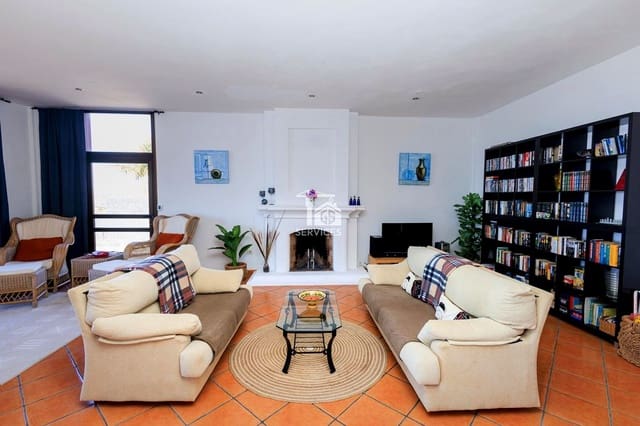 4 soveværelse Finca/Landehus til salg i Guía de Isora med garage - € 695.000 (Ref: 9426547)