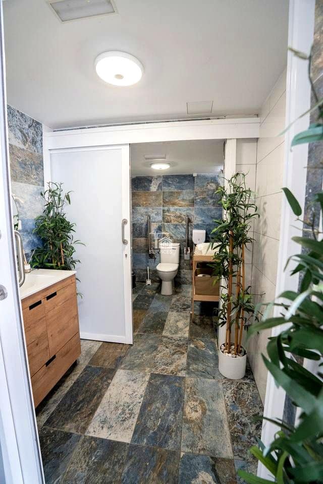 2 Zimmer Firma/Unternehmen zu vermieten in Costa Adeje - 2.000 € (Ref: 9428926)