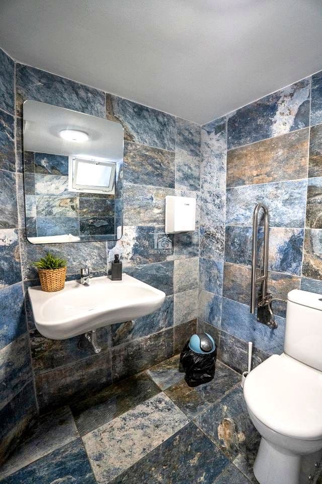 2 Zimmer Firma/Unternehmen zu vermieten in Costa Adeje - 2.000 € (Ref: 9428926)