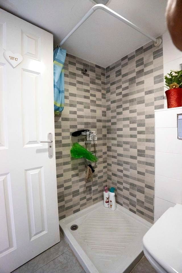 1 soverom Bedrift til leie i Arona - € 1 300 (Ref: 9429092)