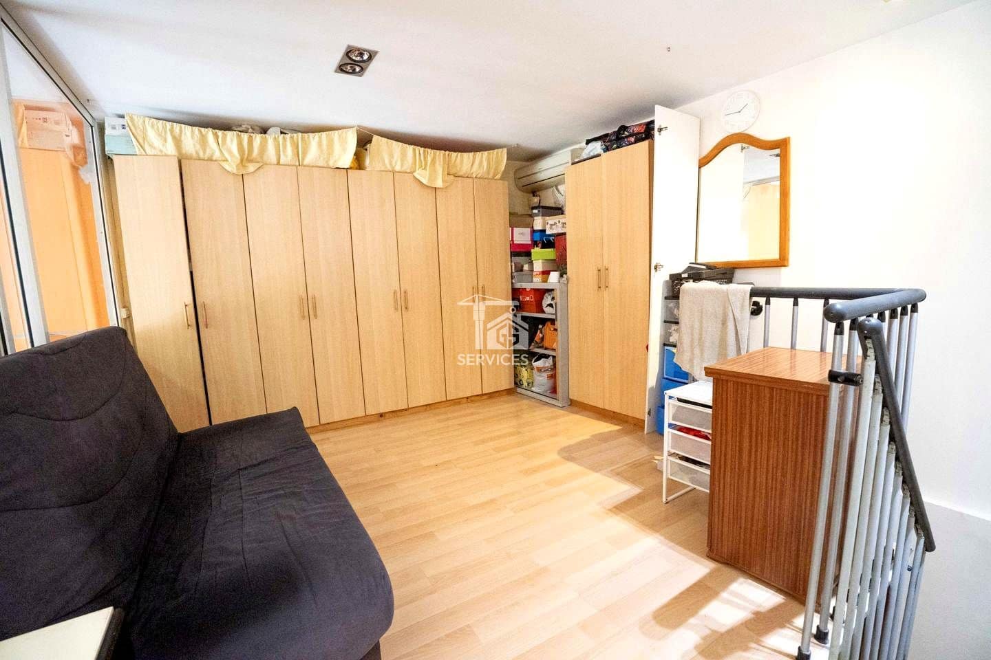 1 soverom Bedrift til leie i Arona - € 1 300 (Ref: 9429092)