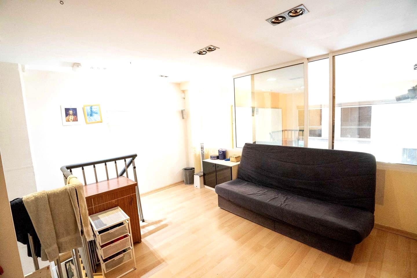 1 soverom Bedrift til leie i Arona - € 1 300 (Ref: 9429092)