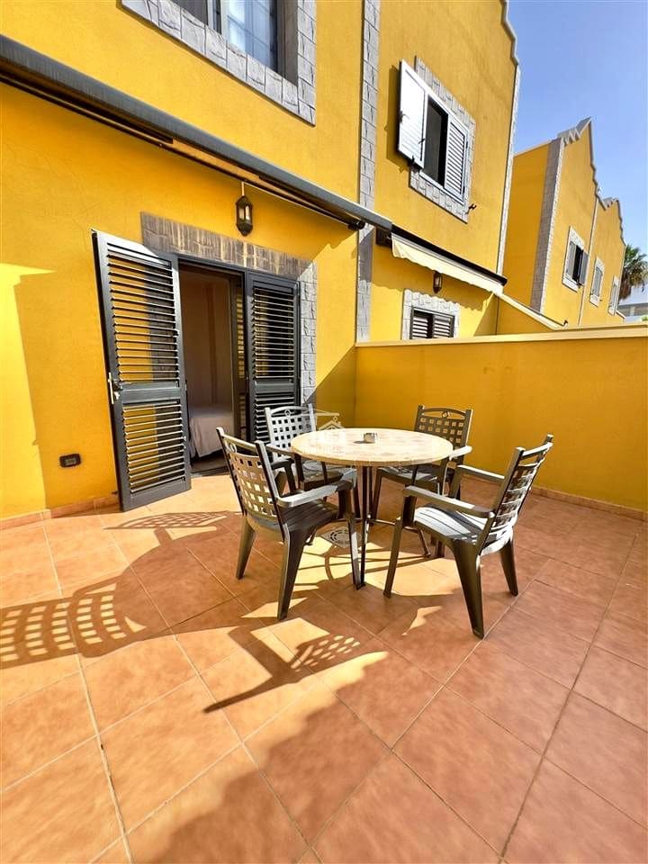 1 soverom Leilighet til salgs i Costa Adeje med svømmebasseng garasje - € 420 000 (Ref: 9436609)