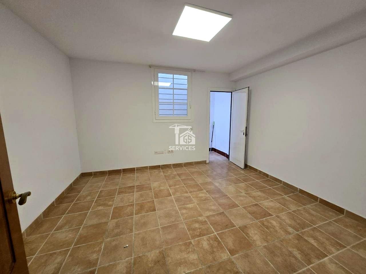 4 makuuhuone Asunto vuokrattavana paikassa Costa Adeje mukana uima-altaan 
autotalli - 3 800 € (Ref: 9439550)