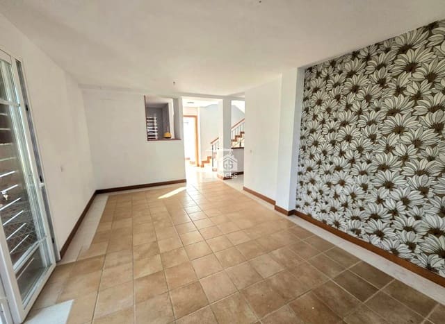 4 bedroom Flat for rent in San Eugenio Alto, Adeje with pool garage - € 3,800 (Ref: 9439550)