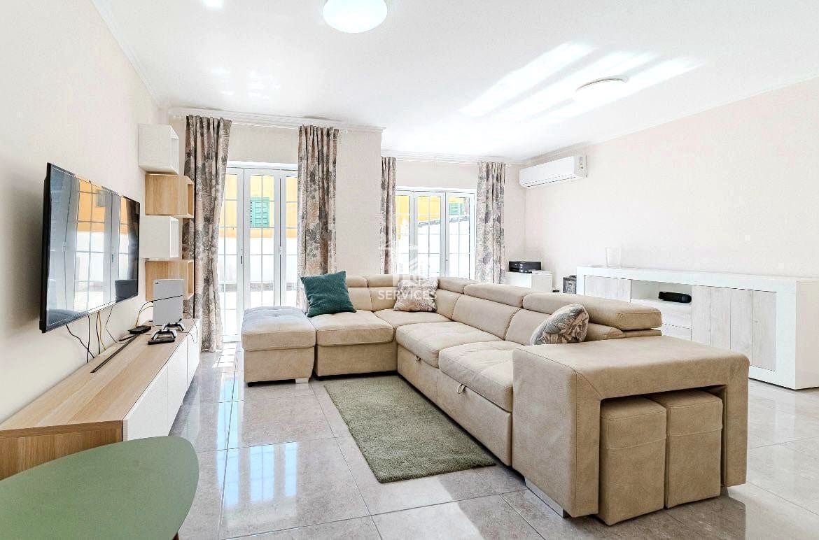 3 sypialnia Willa na sprzedaż w San Miguel de Abona z basenem - 420 000 € (Ref: 9442881)