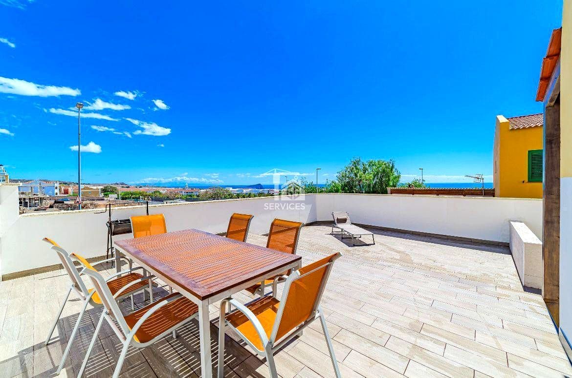 3 sypialnia Willa na sprzedaż w San Miguel de Abona z basenem - 420 000 € (Ref: 9442881)