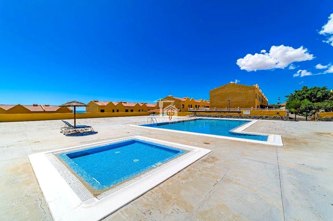 3 sypialnia Willa na sprzedaż w San Miguel de Abona z basenem - 420 000 € (Ref: 9442881)