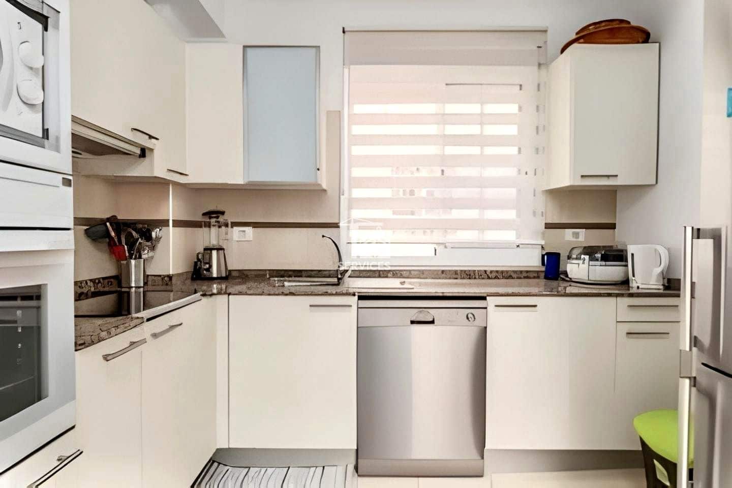 3 chambre Villa/Maison à vendre à Adeje avec piscine garage - 420 000 € (Ref: 9447329)