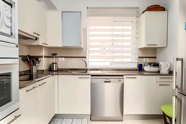 3 soverom Villa til salgs i Fañabe, Adeje med svømmebasseng garasje - € 420 000 (Ref: 9447329)