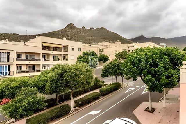 3 soverom Villa til salgs i Fañabe, Adeje med svømmebasseng garasje - € 420 000 (Ref: 9447329)