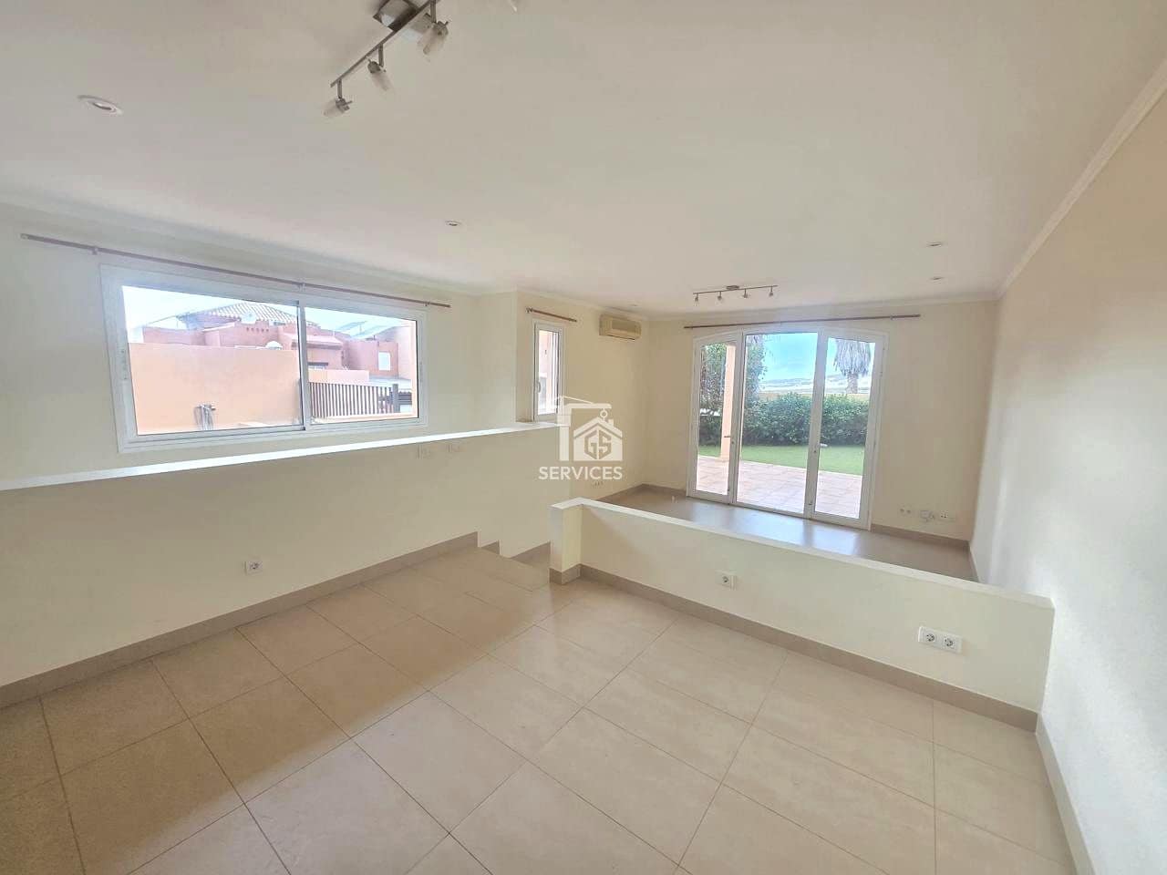 2 bedroom Villa for rent in Costa Adeje with pool garage - € 3,500 (Ref: 9447330)