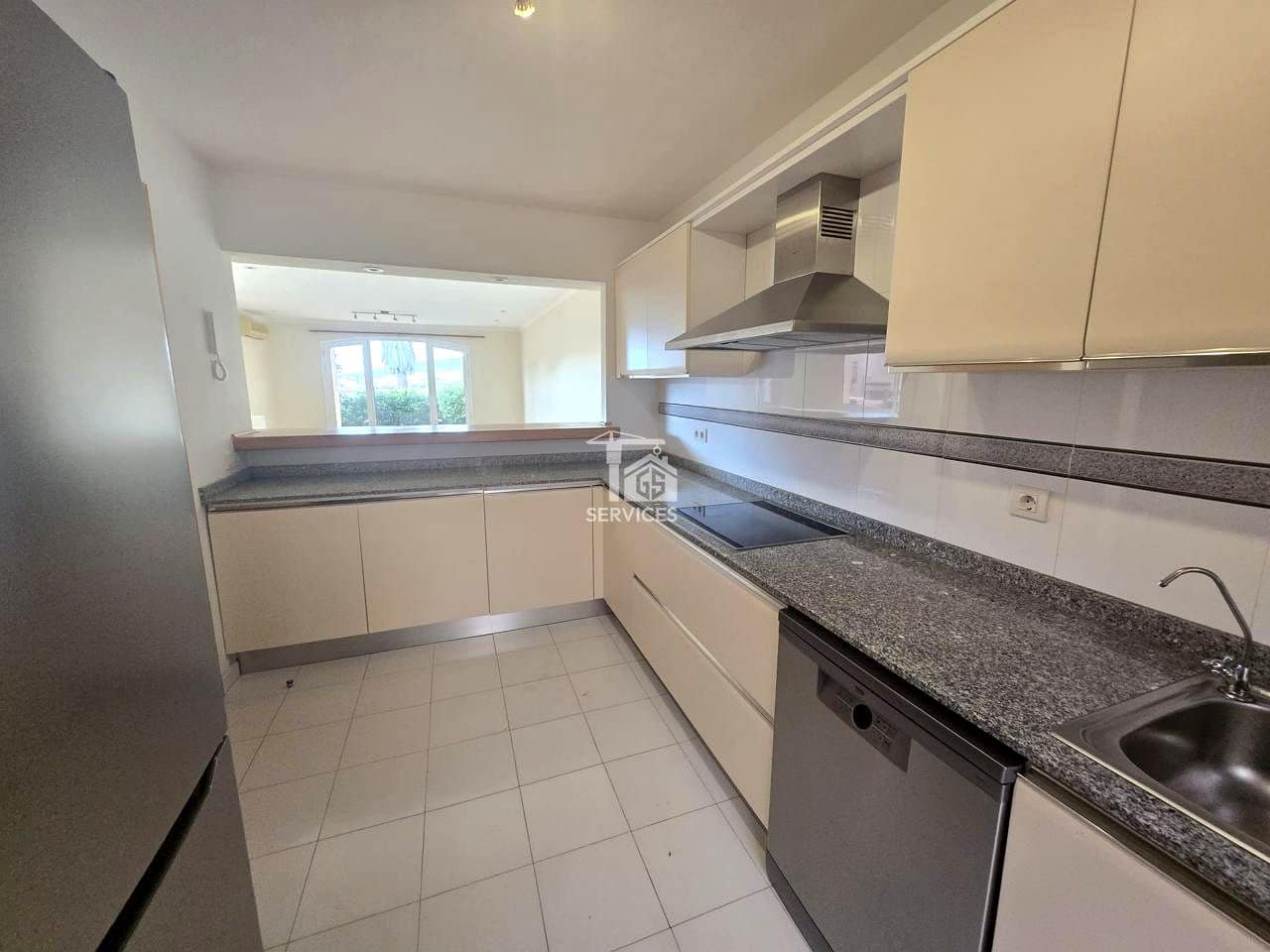 2 bedroom Villa for rent in Costa Adeje with pool garage - € 3,500 (Ref: 9447330)