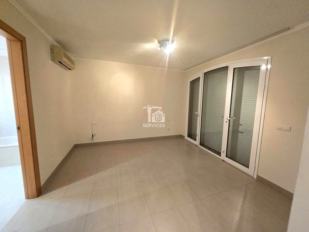 2 bedroom Villa for rent in Costa Adeje with pool garage - € 3,500 (Ref: 9447330)