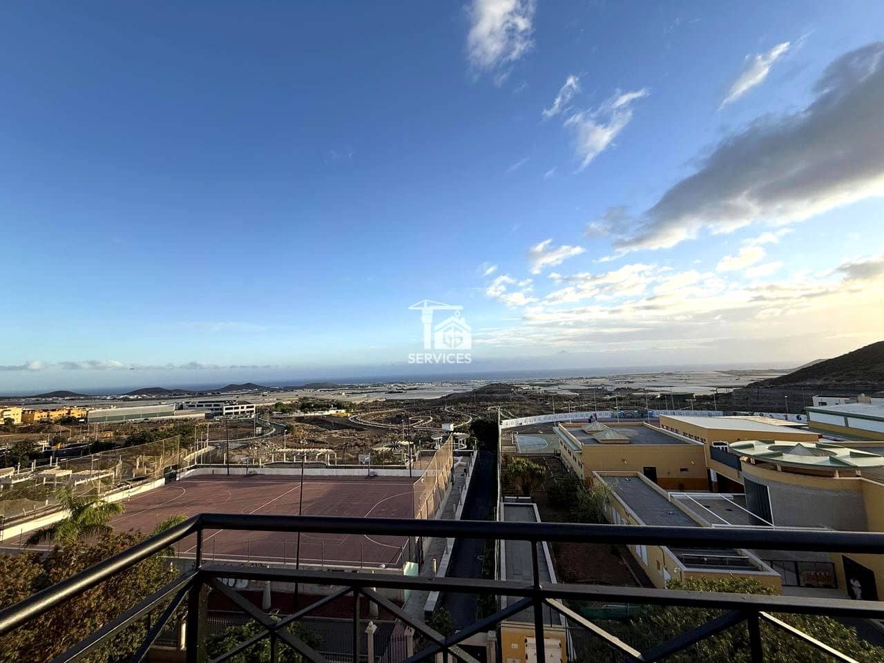 2 soverom Leilighet til salgs i Arona med garasje - € 335 000 (Ref: 9450037)