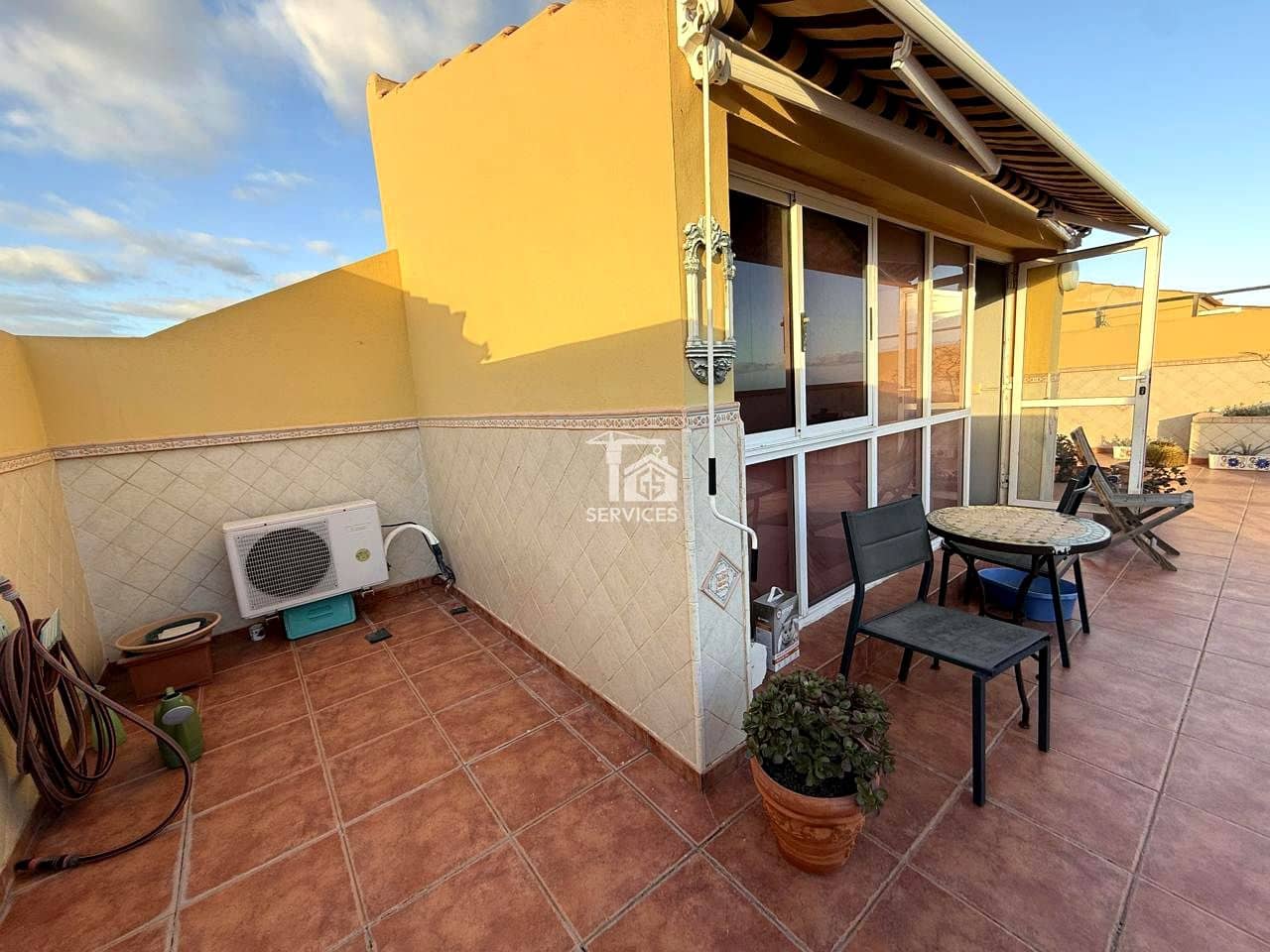 2 soverom Leilighet til salgs i Arona med garasje - € 335 000 (Ref: 9450037)