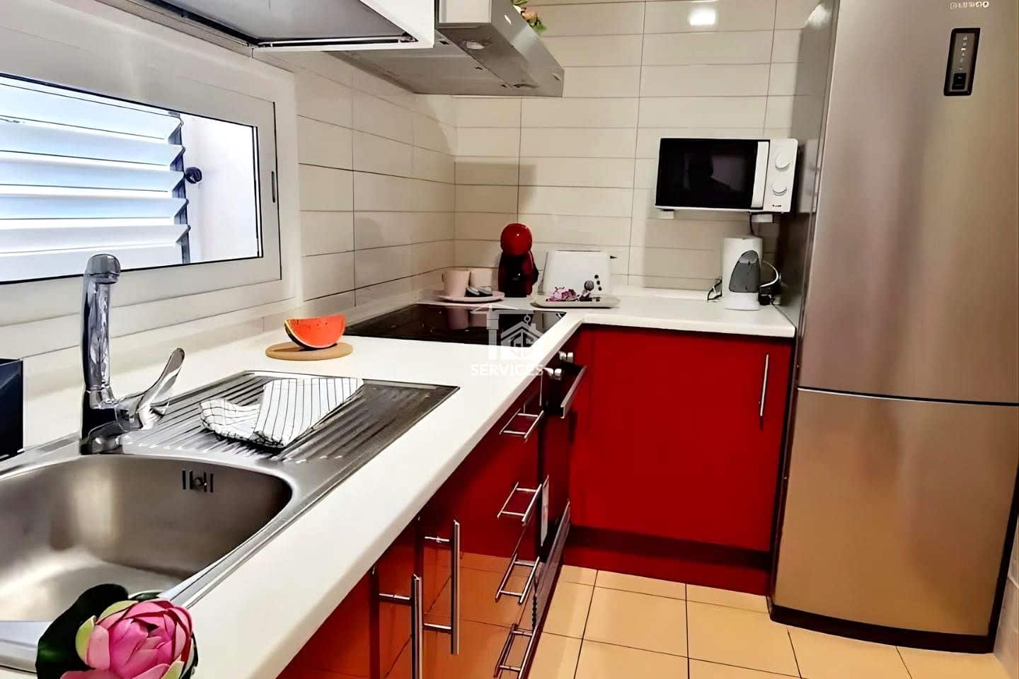 3 sypialnia Willa na sprzedaż w Costa Adeje z basenem garażem - 470 000 € (Ref: 9451674)