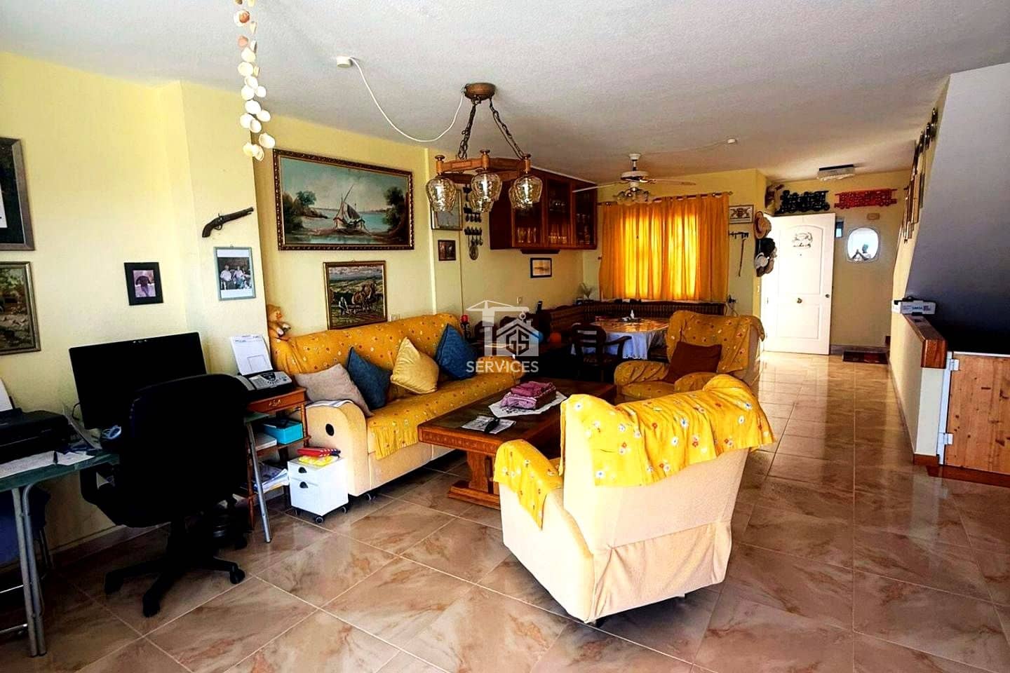 Chalet de 4 habitaciones en Costa Adeje en venta con garaje - 589.000 € (Ref: 9452927)