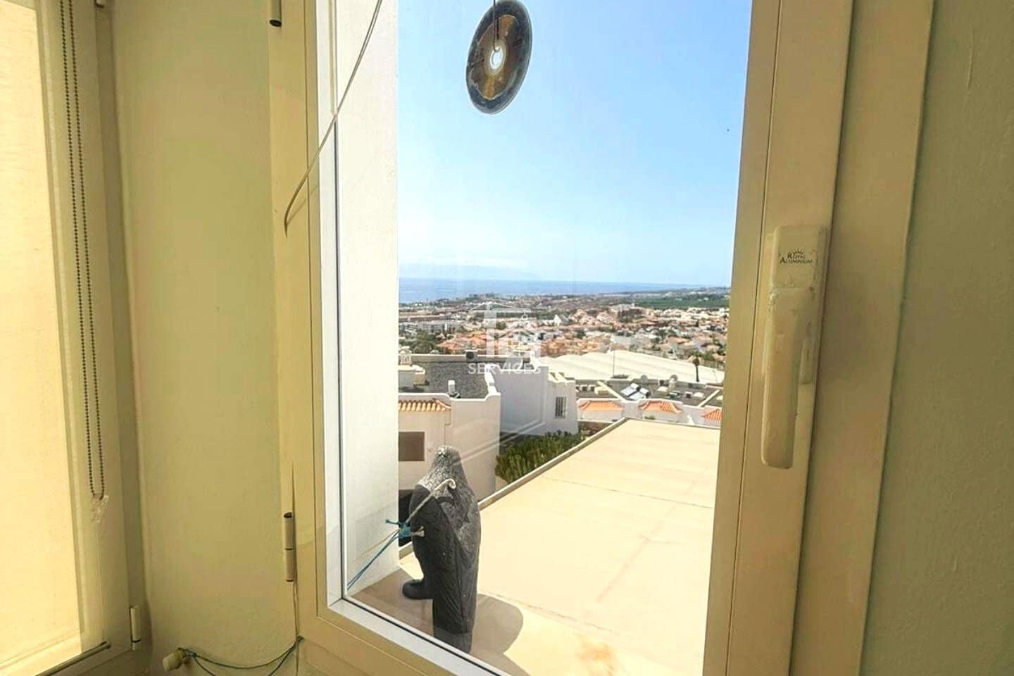 Chalet de 4 habitaciones en Costa Adeje en venta con garaje - 589.000 € (Ref: 9452927)