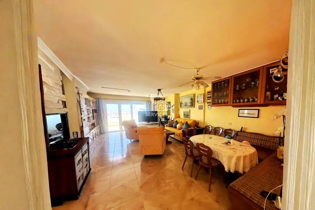 Chalet de 4 habitaciones en Torviscas Centro y Alto, Adeje en venta con garaje - 589.000 € (Ref: 9452927)