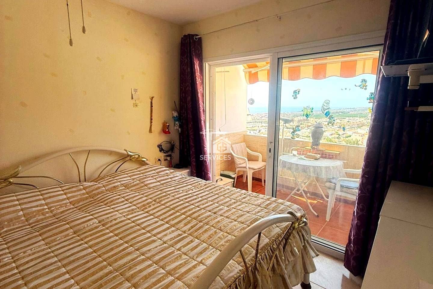 Chalet de 4 habitaciones en Costa Adeje en venta con garaje - 589.000 € (Ref: 9452927)