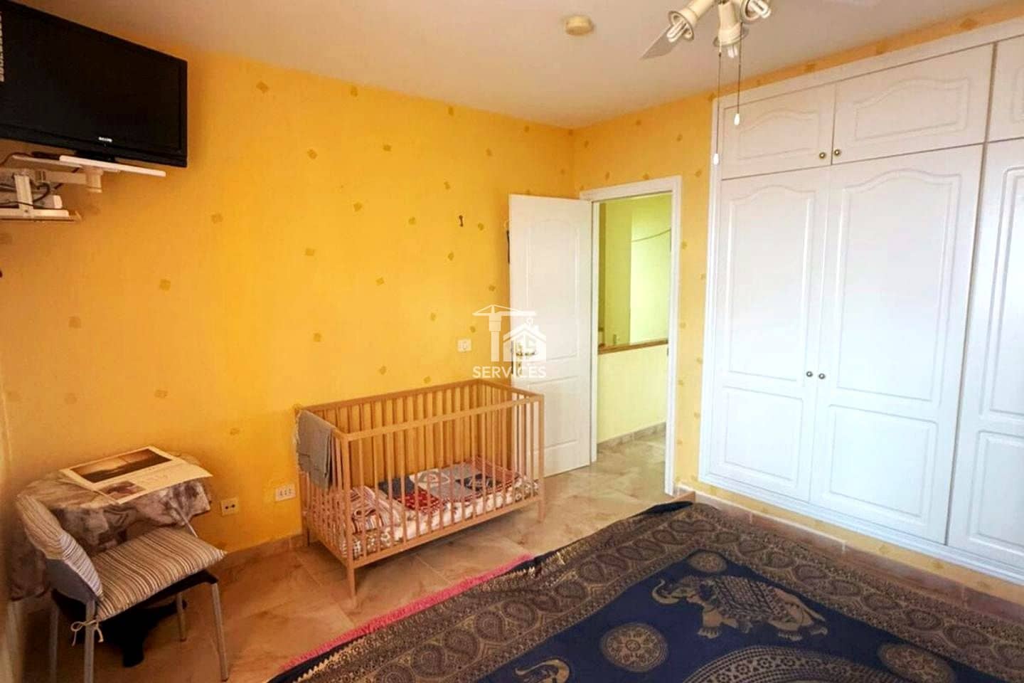 Chalet de 4 habitaciones en Costa Adeje en venta con garaje - 589.000 € (Ref: 9452927)