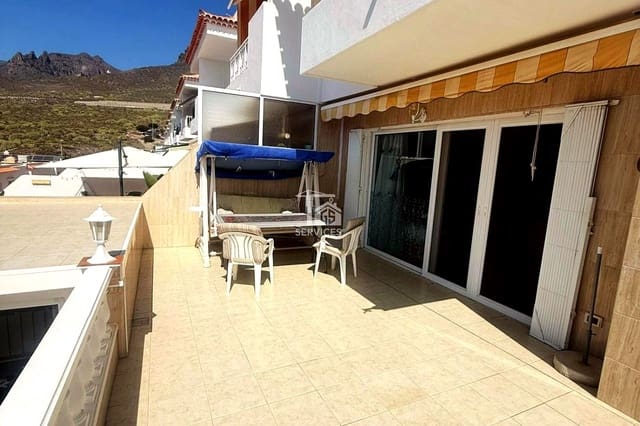 Chalet de 4 habitaciones en Torviscas Centro y Alto, Adeje en venta con garaje - 589.000 € (Ref: 9452927)