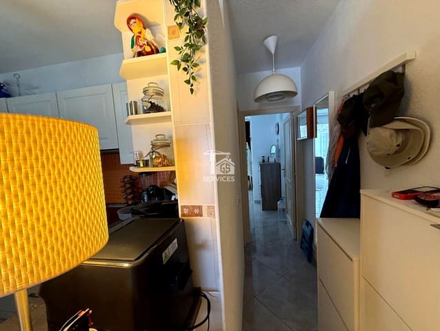 1 makuuhuone Asunto myytävänä paikassa Guía de Isora mukana uima-altaan 
autotalli - 230 000 € (Ref: 9453678)