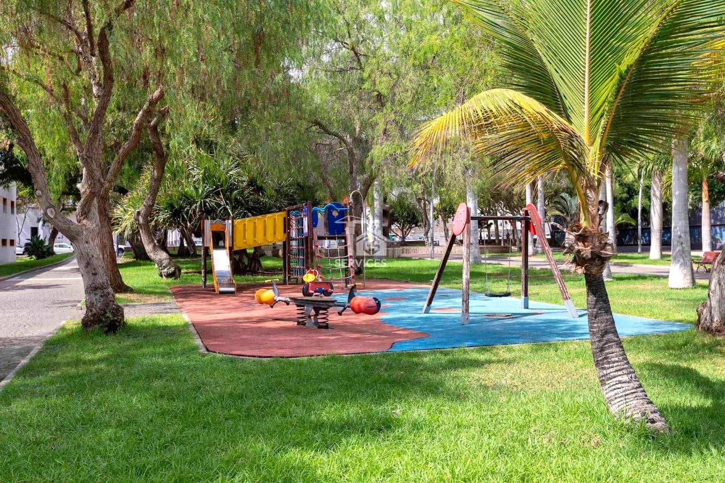 3 Zimmer Wohnung zu verkaufen in Arona mit Garage - 265.000 € (Ref: 9465288)