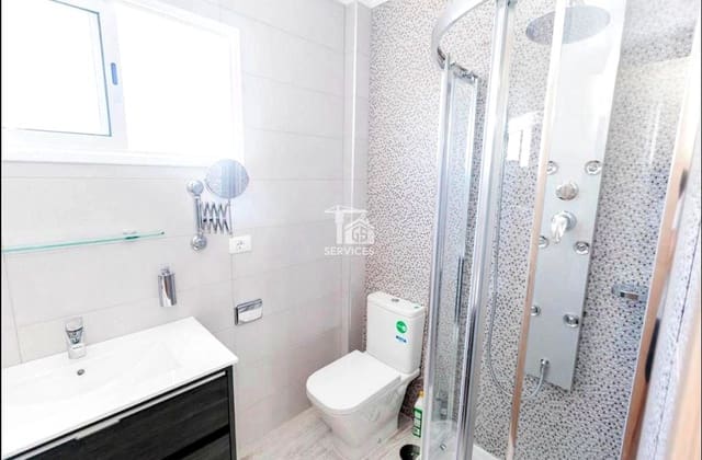 3 Zimmer Villa zu verkaufen in Torviscas Centro y Alto, Adeje mit Pool Garage - 630.000 € (Ref: 9469034)