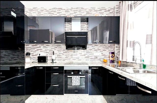 3 Zimmer Villa zu verkaufen in Torviscas Centro y Alto, Adeje mit Pool Garage - 630.000 € (Ref: 9469034)