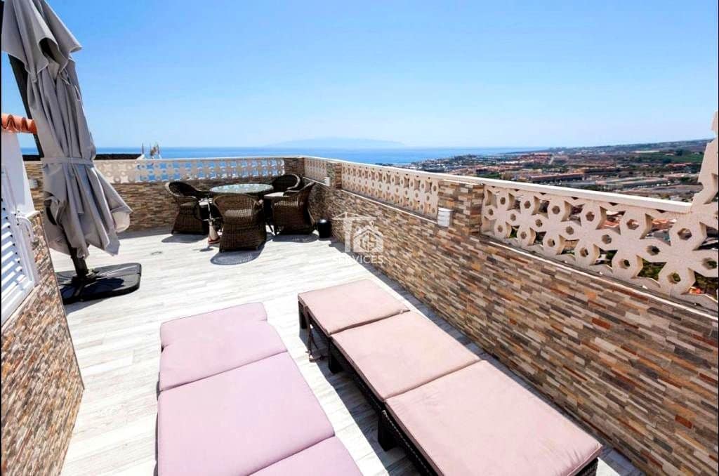 3 Zimmer Villa zu verkaufen in Costa Adeje mit Pool Garage - 630.000 € (Ref: 9469034)