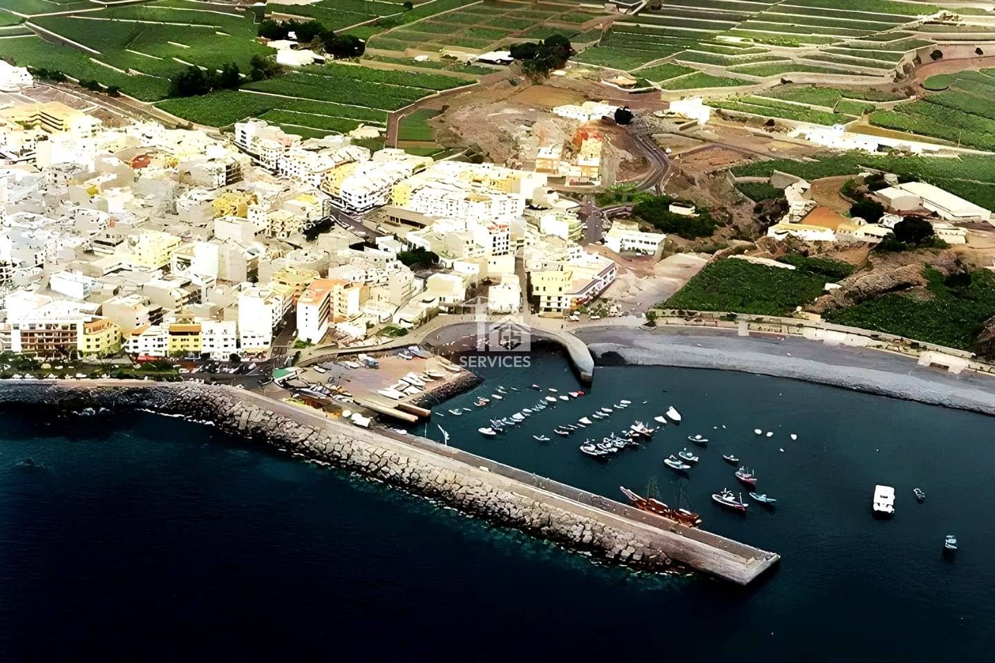 3 bedroom Flat for sale in Guia de Isora with garage - € 297,000 (Ref: 9475671)