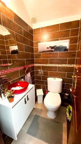 3 soveværelse Villa til salg i Granadilla de Abona med swimmingpool garage - € 289.000 (Ref: 9475672)